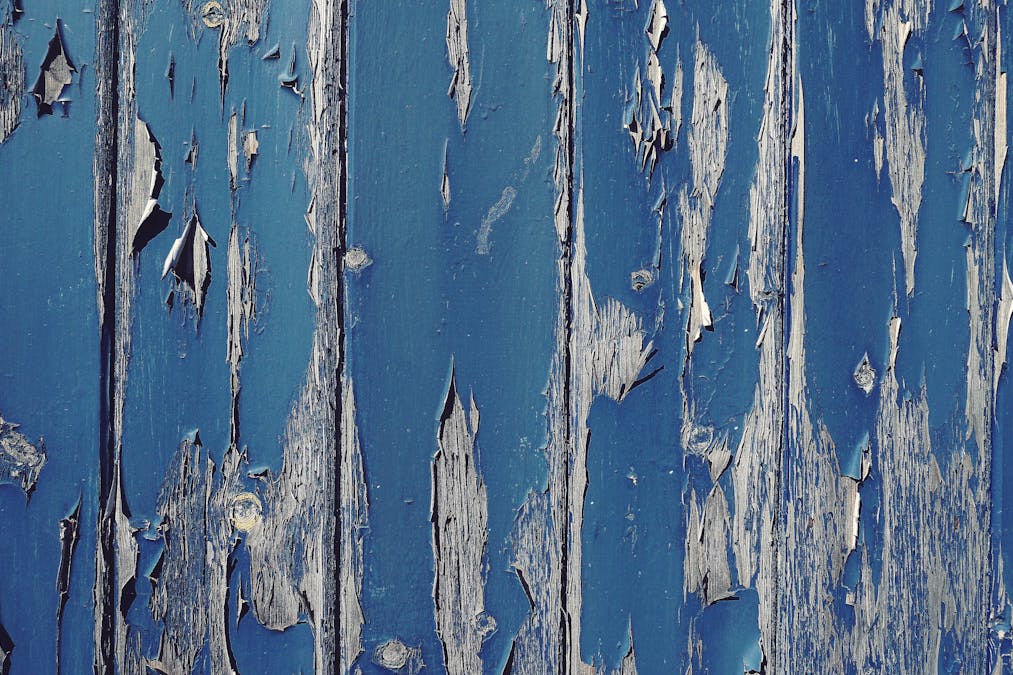 how weather affects the lifespan of exterior paint