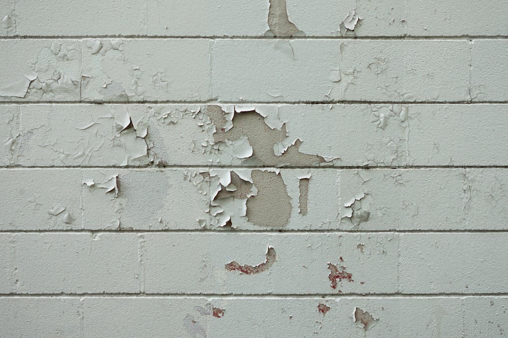 how to keep exterior paint from fading in summer